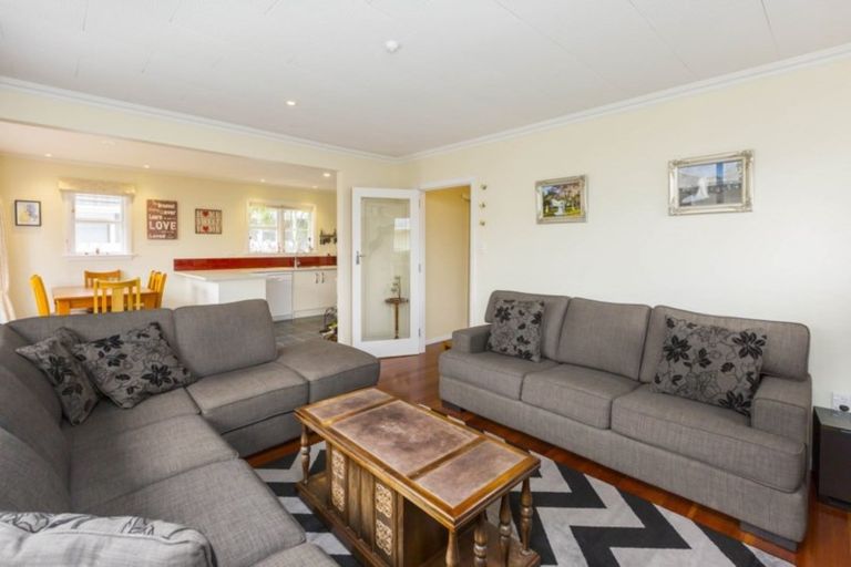 Photo of property in 44 Seddon Street, Wallaceville, Upper Hutt, 5018