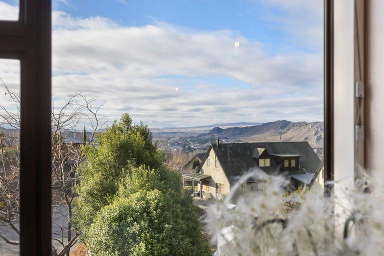 Photo of property in 56 Aronui Road, Bridge Hill, Alexandra, 9320