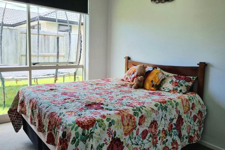 Photo of property in 10 Furlong Road, Papamoa, 3118