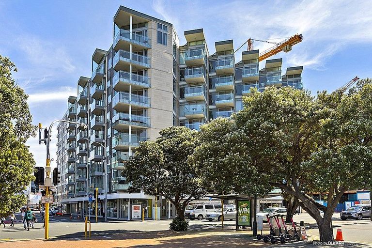 Photo of property in Piermont Apartments, 5f/82 Cable Street, Te Aro, Wellington, 6011