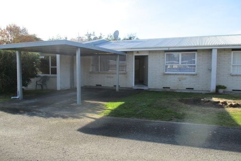 Photo of property in 2/6 Christie Crescent, Havelock North, 4130