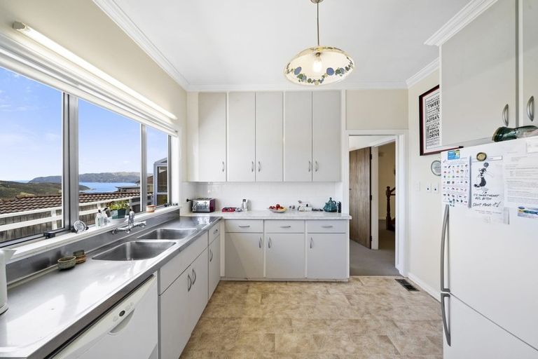 Photo of property in 46 Eskdale Road, Papakowhai, Porirua, 5024