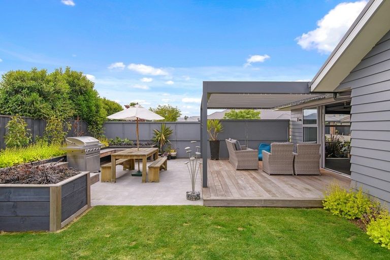 Photo of property in 31 Belgrave Drive, Rangiora, 7400