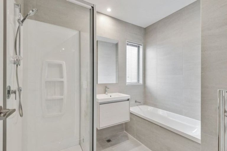 Photo of property in 53 Periko Way, Takanini, 2112