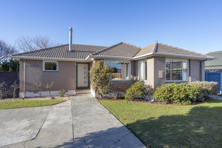 Photo of property in 61 Evesham Crescent, Spreydon, Christchurch, 8024