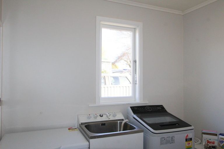 Photo of property in 10 Huxley Street, Pahiatua, 4910