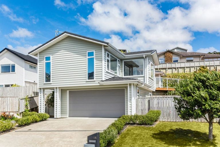 Photo of property in 14 Canary Way, Whitby, Porirua, 5024