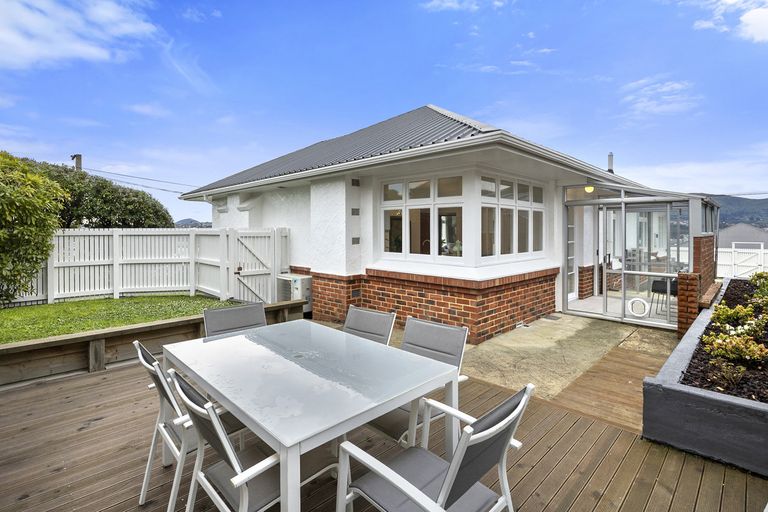 Photo of property in 15 Shandon Road, Vauxhall, Dunedin, 9013