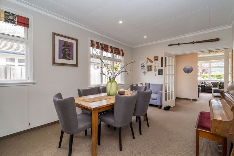 Photo of property in 16 Wycolla Avenue, Saint Clair, Dunedin, 9012