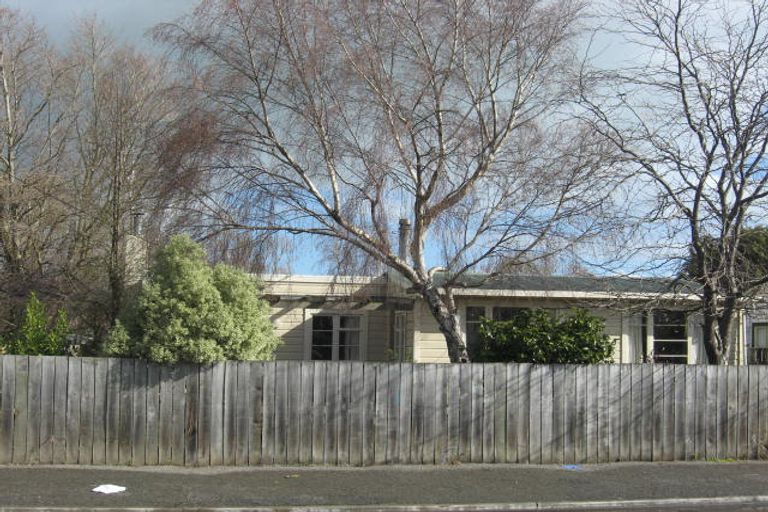 Photo of property in 1 Kent Street, Carterton, 5713