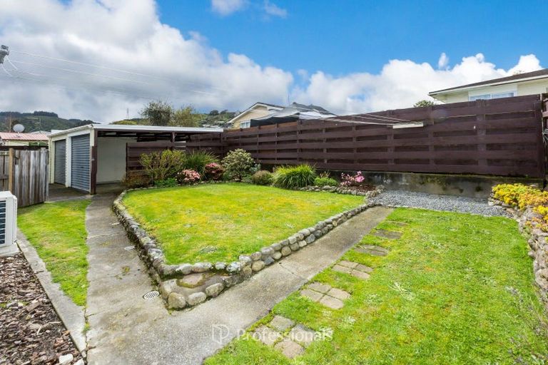 Photo of property in 28b Roband Crescent, Brown Owl, Upper Hutt, 5018