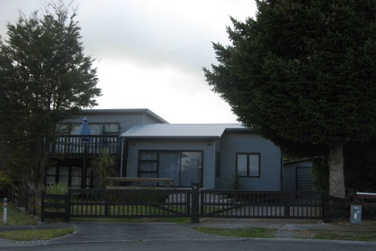 Photo of property in 9 Kapuka Place, Wharewaka, Taupo, 3330