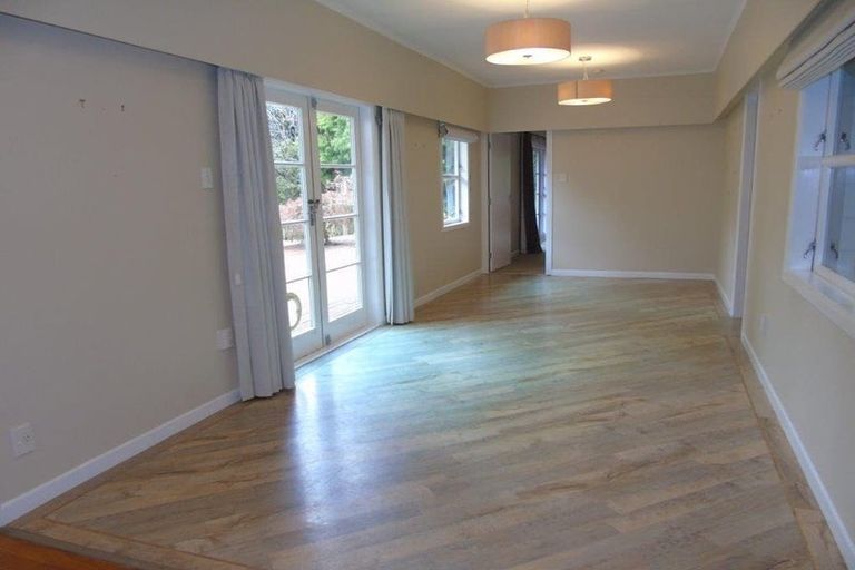 Photo of property in 72a Heretaunga Square, Silverstream, Upper Hutt, 5019