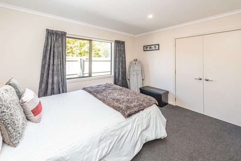 Photo of property in 24 Poynter Place, Gonville, Whanganui, 4501