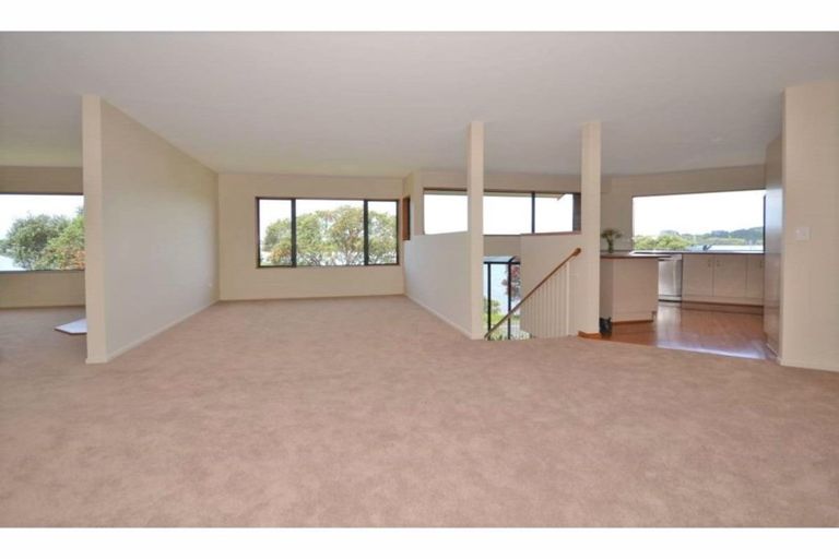 Photo of property in 71 Rangitane Loop Road, Kerikeri, 0294