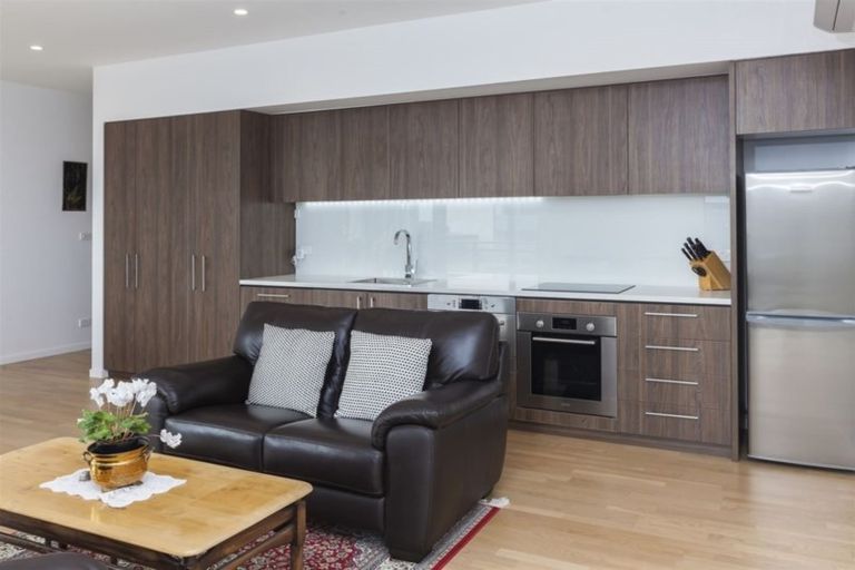 Photo of property in 1/50 Kilmore Street, Christchurch Central, Christchurch, 8013