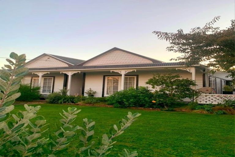 Photo of property in 73 Wallath Road, Westown, New Plymouth, 4310