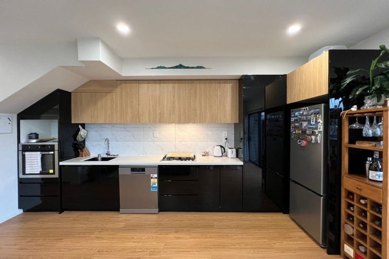 Photo of property in 2 Pasla Close, Papakura, 2110