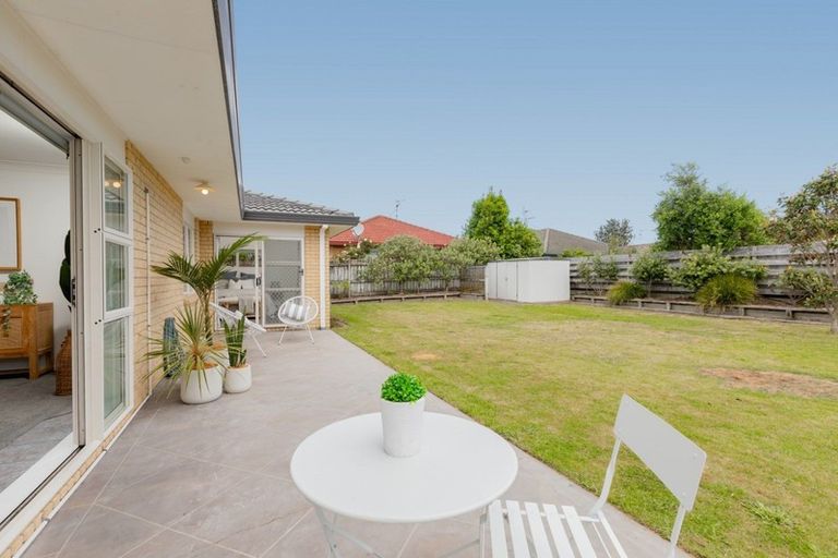 Photo of property in 31 Dalton Drive, Papamoa Beach, Papamoa, 3118