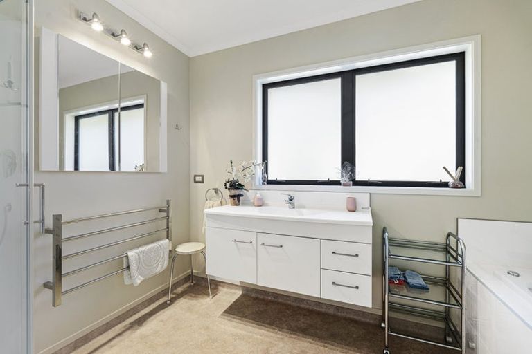 Photo of property in 869 Carrington Road, Hurworth, New Plymouth, 4371