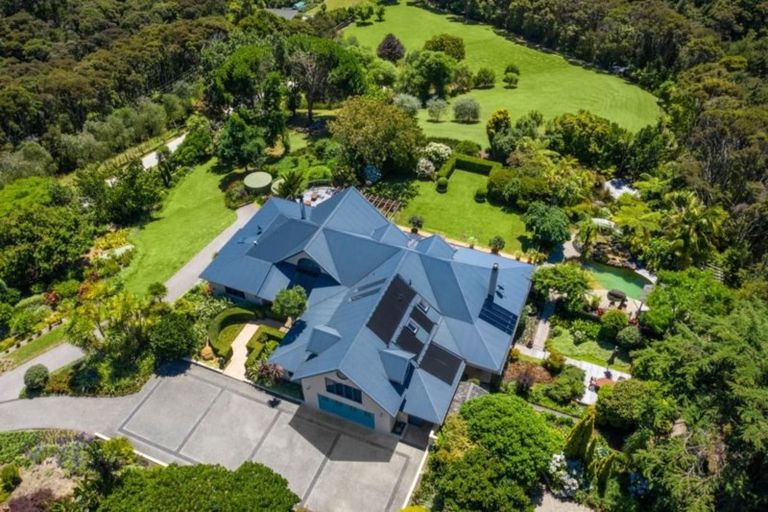 Photo of property in 6 Emily Lane, Greenhithe, Auckland, 0632