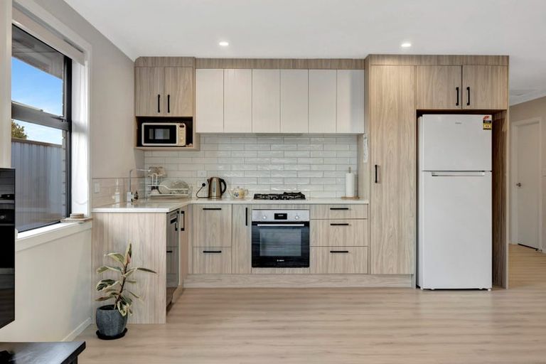 Photo of property in 2/2 Grange Avenue, Nawton, Hamilton, 3200