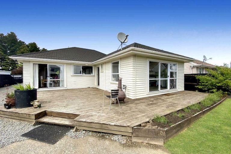 Photo of property in 121 Pages Road, Wainoni, Christchurch, 8061