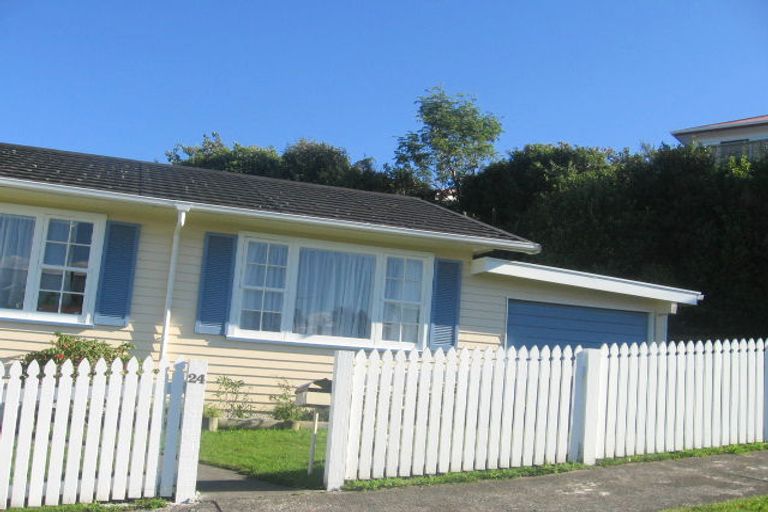 Photo of property in 24 Eastview Grove, Normandale, Lower Hutt, 5010