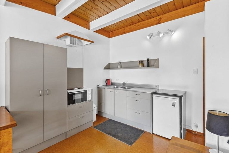 Photo of property in 4 Sunrise Boulevard, Snells Beach, 0920