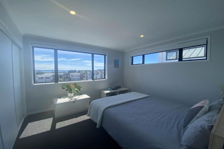Photo of property in 15 Seafarer Crescent, Stanmore Bay, Whangaparaoa, 0932