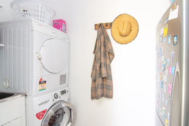 Photo of property in 11 Colombo Street, Hokowhitu, Palmerston North, 4410