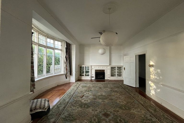 Photo of property in 323 Stuart Street, Dunedin Central, Dunedin, 9016