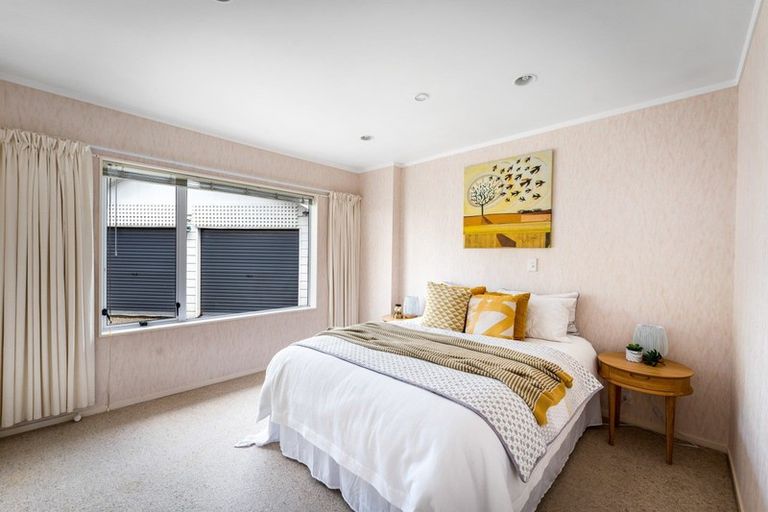 Photo of property in 2/21 Sharpe Crescent, Wainuiomata, Lower Hutt, 5014