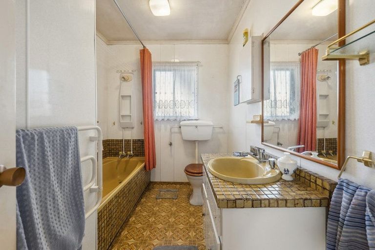 Photo of property in 10 Roosevelt Road, Western Heights, Rotorua, 3015