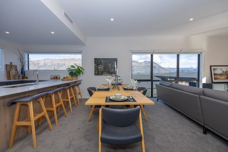 Photo of property in 60 Kirimoko Crescent, Wanaka, 9305