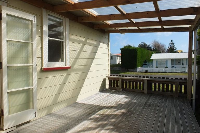 Photo of property in 5 Thomas Place, Foxton Beach, Foxton, 4815