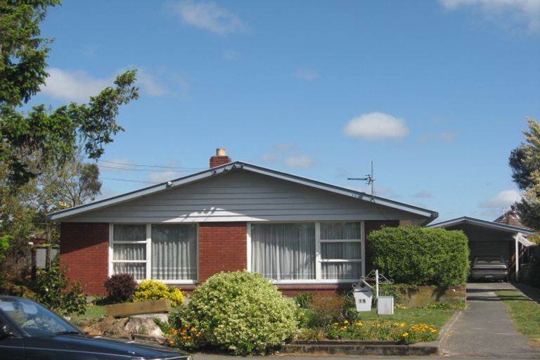 Photo of property in 15 Wendover Street, Bishopdale, Christchurch, 8053