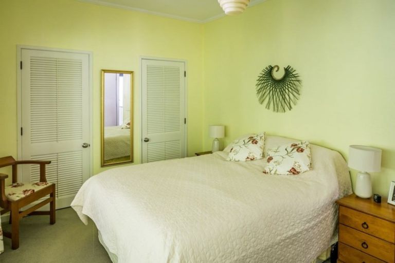 Photo of property in 16 Marama Terrace, Eastbourne, Lower Hutt, 5013