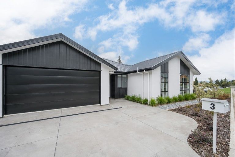 Photo of property in 3 Mansfield Way, Stoke, Nelson, 7011