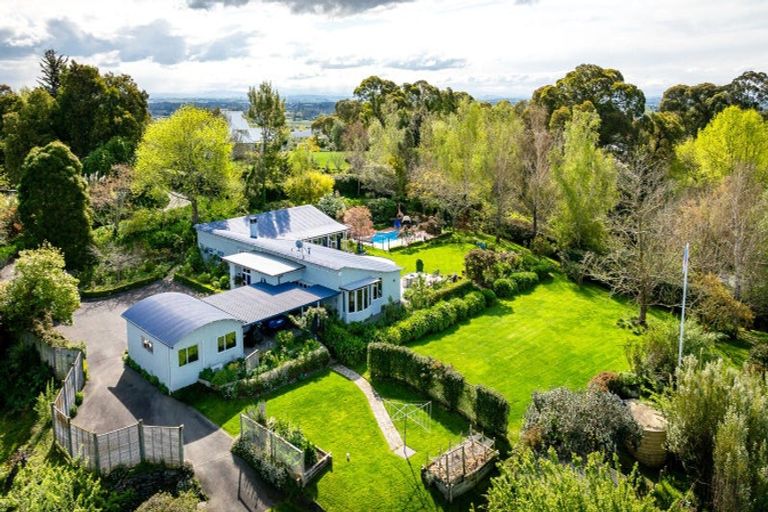 Photo of property in 91 Lane Road, Havelock North, 4130
