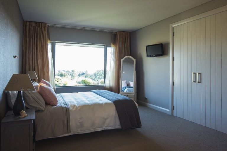 Photo of property in 266 Black Barn Road, Havelock North, 4294