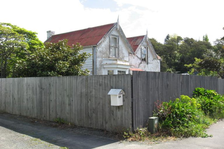 Photo of property in 2 Motueka Street, Nelson South, Nelson, 7010