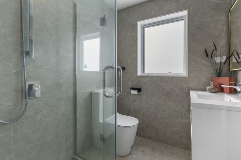 Photo of property in 32 Rahui Road, Greenhithe, Auckland, 0632