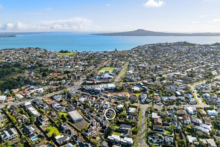 Photo of property in 19a Riddell Road, Glendowie, Auckland, 1071