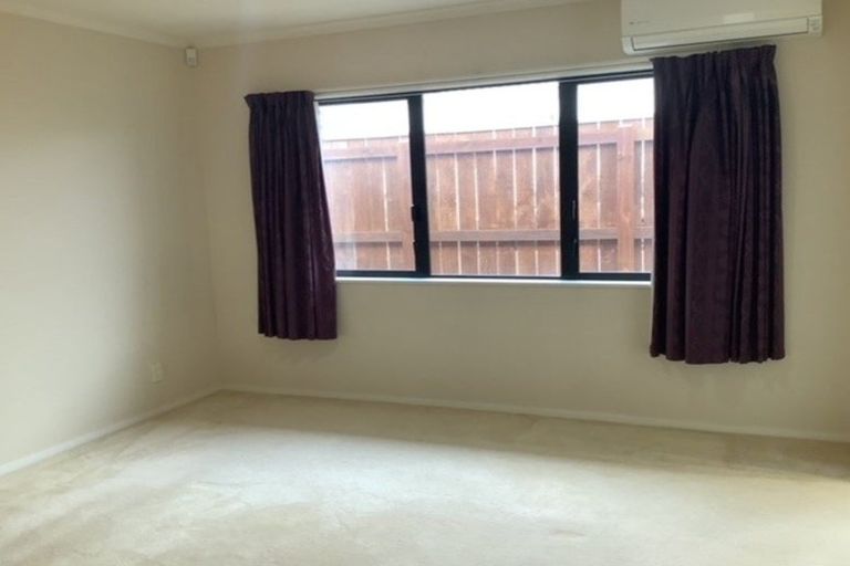 Photo of property in 37 De Menech Grove, Avalon, Lower Hutt, 5011