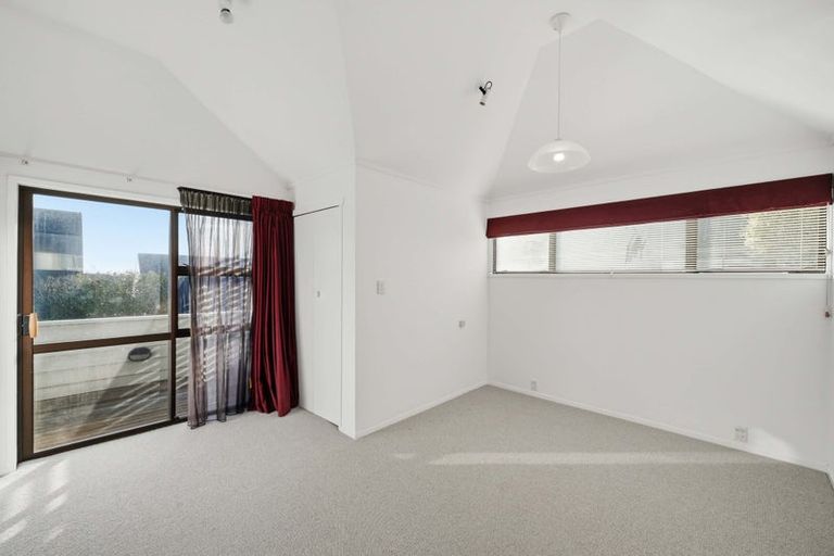 Photo of property in 2/13 Saltburn Road, Milford, Auckland, 0620