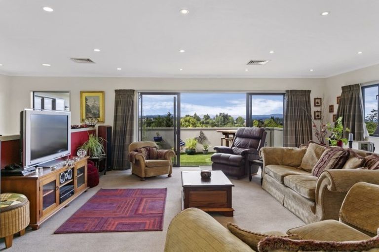 Photo of property in 2 Julies Way, Rangatira Park, Taupo, 3330
