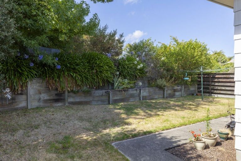 Photo of property in 2/17 Cumberland Street, Tauhara, Taupo, 3330