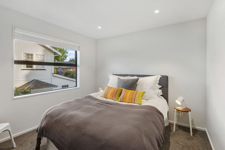 Photo of property in 20 Wai-iti Terrace, Burnside, Christchurch, 8053