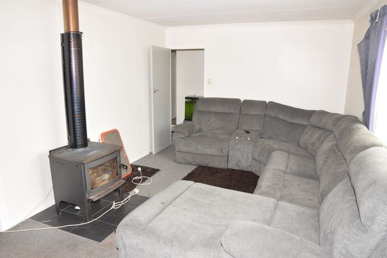 Photo of property in 56 Lauder Crescent, Heidelberg, Invercargill, 9812